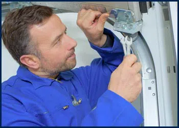 Garage Door Shop Repairs Franklin Park, IL 847-901-3359 - cont-door-repair-t-16-09m